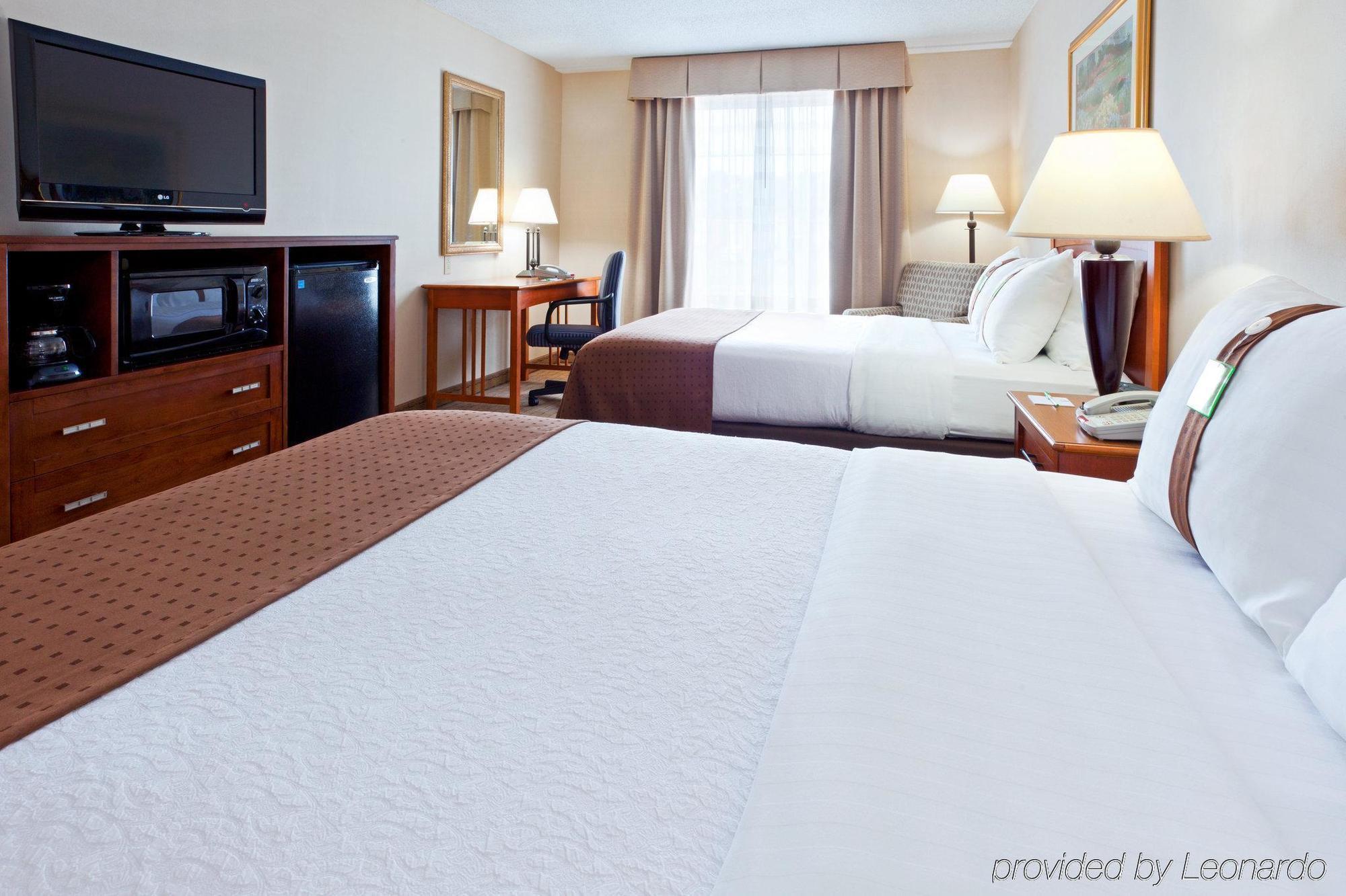 Holiday Inn Johnstown-Gloversville Room photo